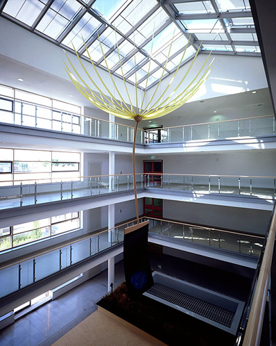Sch�pfung - Lichthof Diakonie-Kliniken Kassel